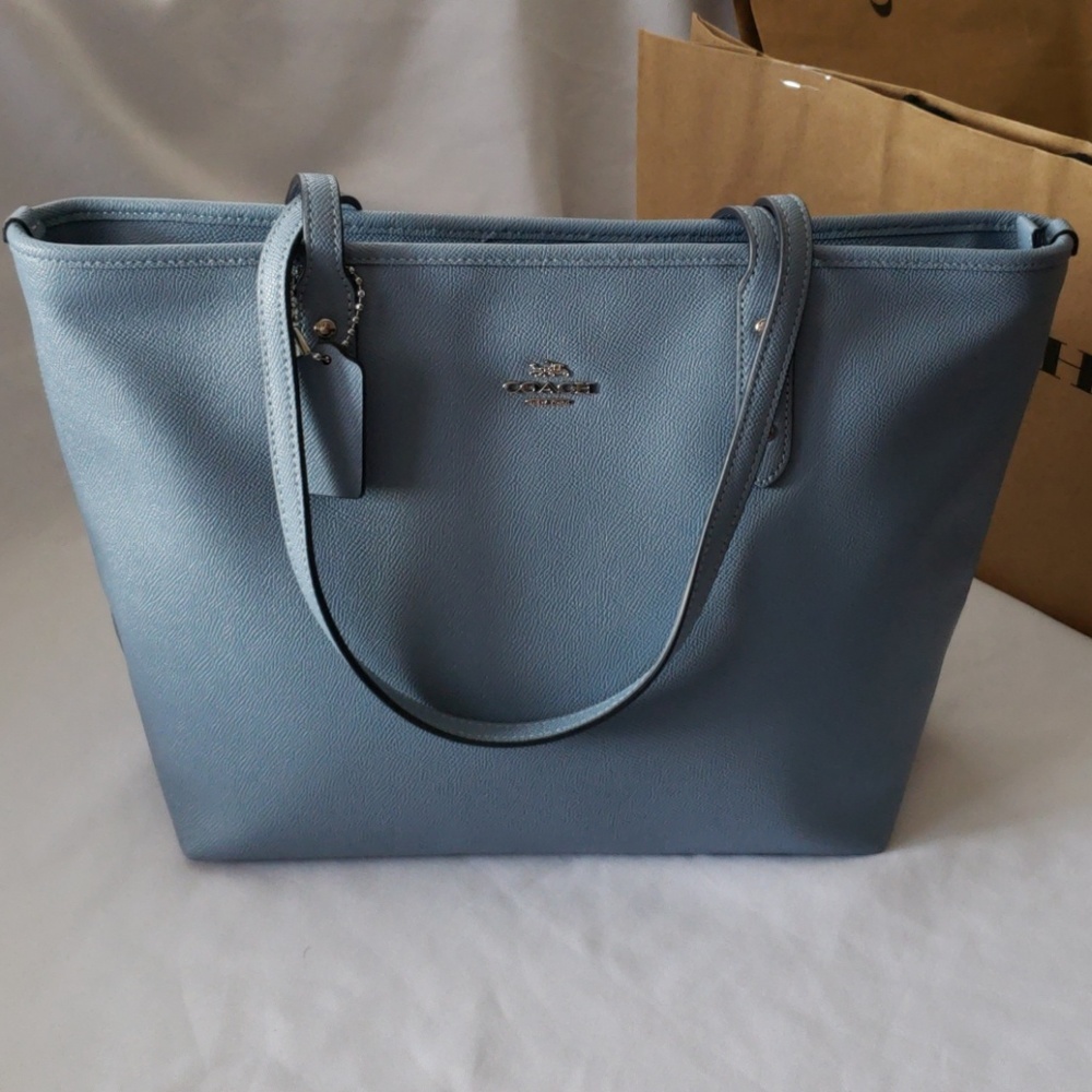 NWT AUTHENTIC COACH CRSGR CITY ZIP TOT BAG - Picture 1 of 6